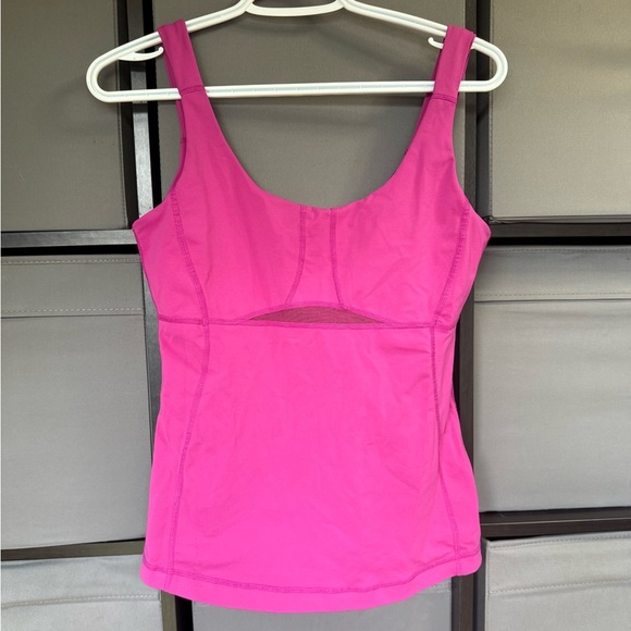 🍋 Lululemon Tank - Picture 2 of 5